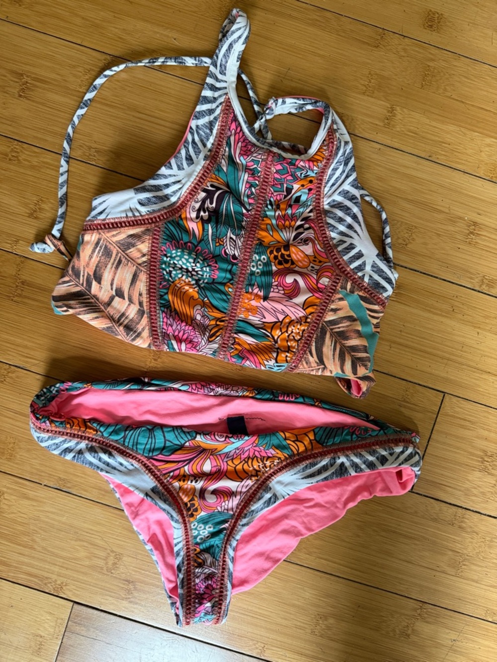 Maaji 2 piece swim bikini reversible size small